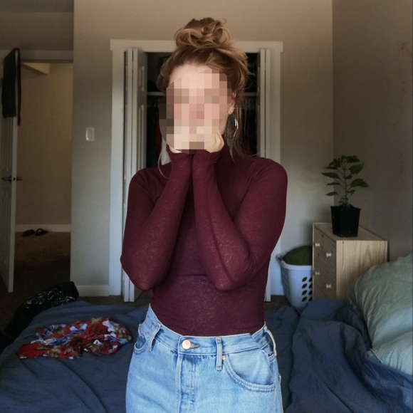 Topshop Maroon Turtleneck - Picture 2 of 4